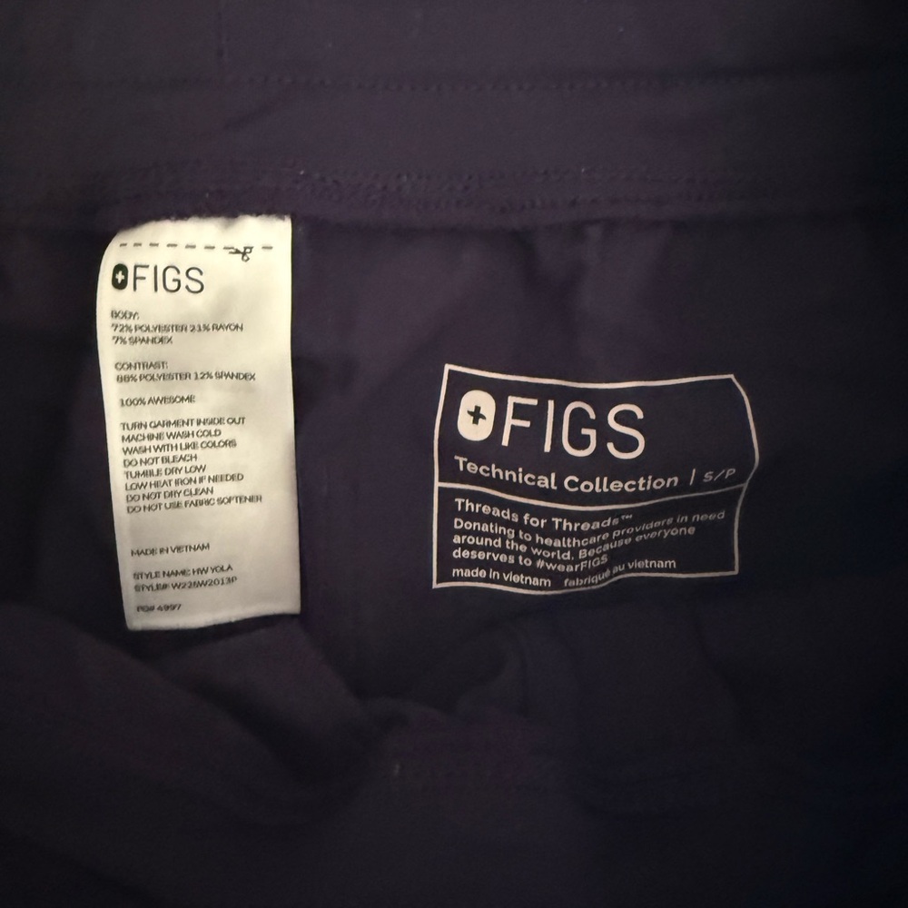 Figs Women’s High Waisted Yola Skinny Scrub Pants - Picture 3 of 4